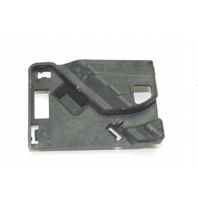 Ön Tampon Alt Braketi Mercedes C Serisi Ön Tampon Alt Braketi Mercedes C Serisi