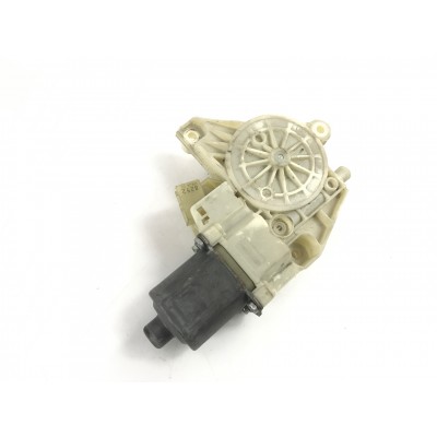 Ön Cam Motoru Mercedes C - E - CLS - SLS Serisi Ön Cam Motoru Mercedes C - E - CLS - SLS Serisi