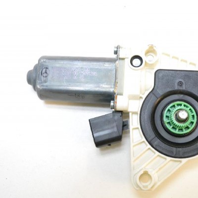 Ön Cam Motoru Mercedes CLA Serisi Ön Cam Motoru Mercedes CLA Serisi