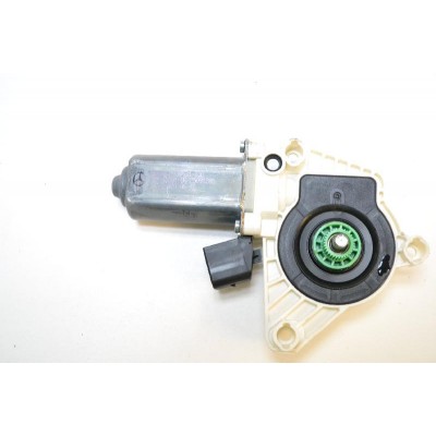 Ön Cam Motoru Mercedes CLA Serisi Ön Cam Motoru Mercedes CLA Serisi