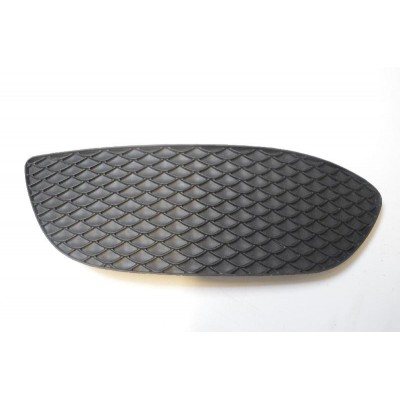 Sis Farı Izgarası Mercedes C Serisi Sis Farı Izgarası Mercedes C Serisi