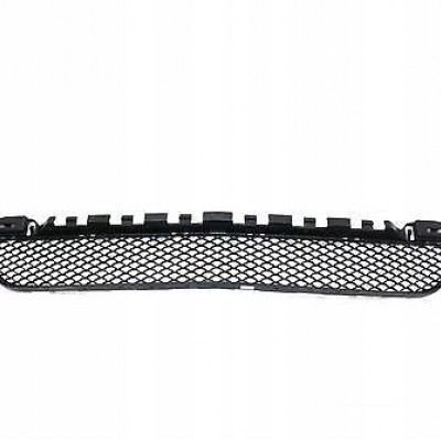 Ön Tampon Izgarası Mercedes C Serisi Ön Tampon Izgarası Mercedes C Serisi