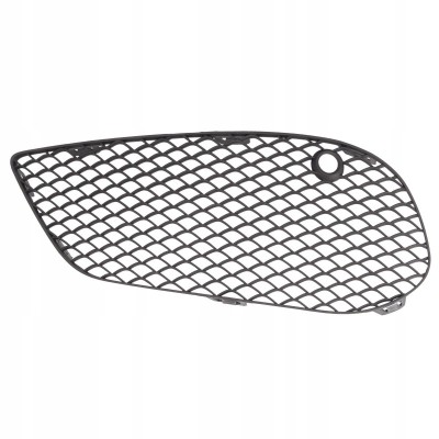 Sis Farı Izgarası Mercedes C Serisi Sis Farı Izgarası Mercedes C Serisi