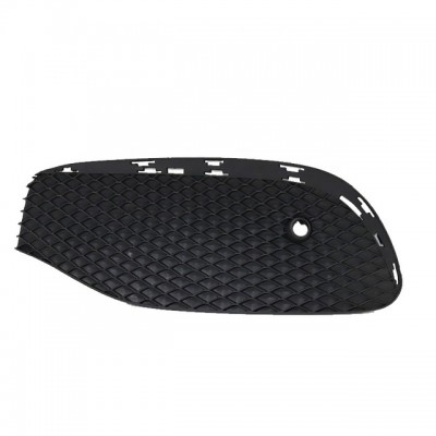 Sis Farı Çerçevesi Sağ Mercedes E Serisi Sis Farı Çerçevesi Sağ Mercedes E Serisi