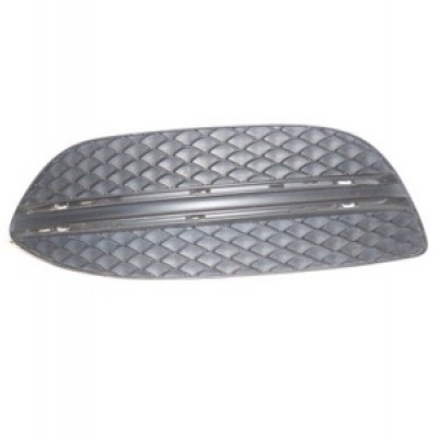 Sis Farı Izgarası Mercedes C Serisi Sis Farı Izgarası Mercedes C Serisi