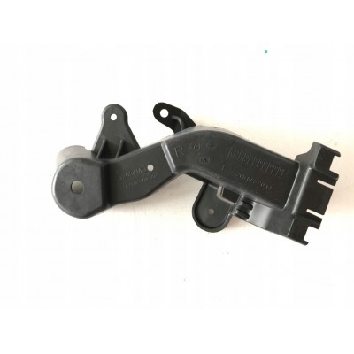 Arka Tampon Alt Braketi Mercedes C Serisi