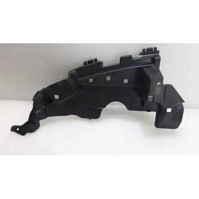 Arka Tampon Braketi Mercedes C Serisi