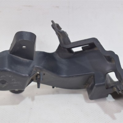 Arka Tampon Alt Braketi Mercedes C Serisi