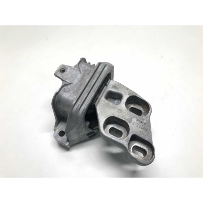 Motor Kulağı Mercedes CLA Serisi Motor Kulağı Mercedes CLA Serisi