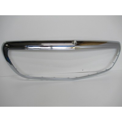 Ön Panjur Çerçevesi Nikelaj Mercedes E Serisi