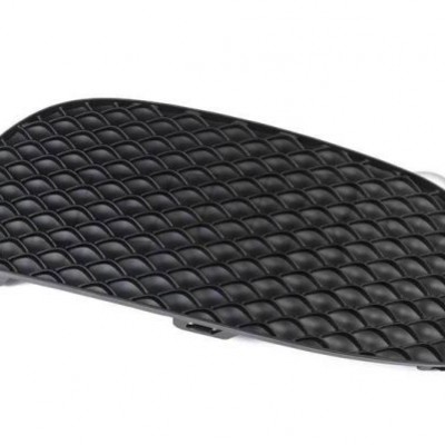 Ön Sis Farı Izgarası Mercedes C Serisi