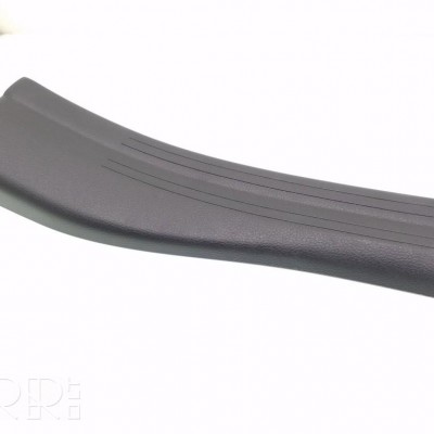 Arka Kapı İç Eşiği Mercedes CLA Serisi Arka Kapı İç Eşiği Mercedes CLA Serisi